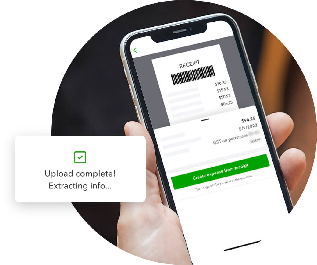 Preview of the receipt scanning feature on the QuickBooks app